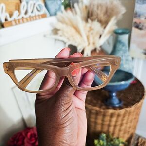 Vint & York Nude Beige Killa Cat eye Rectangular Glasses.